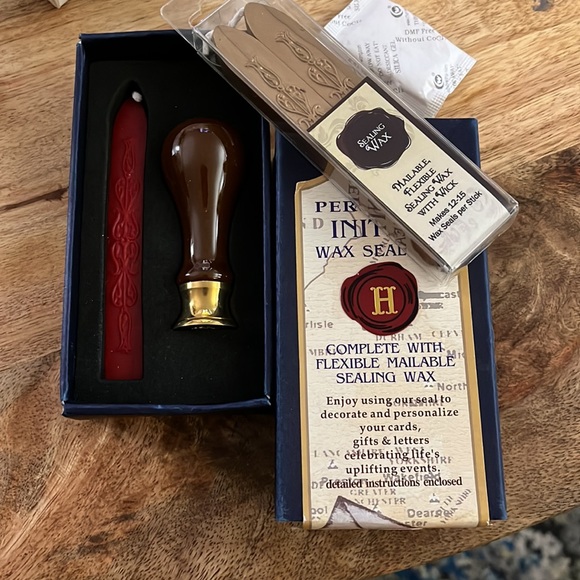 H Initial Wax Seal Kit - Picture 3 of 5